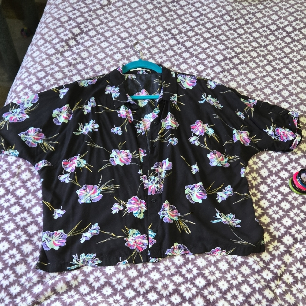 Womens Vans Button Up Floral Shirt
